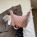 Sac hobo rose matelassé avec strass brillants et breloque noeud en perles - Rose Avec Pendentif