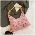 Rosa gestrickte Handtasche mit elfenbeinfarbenen Griffen und natürlichen Holzperlen - Rosa