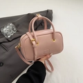 Light pink minimalist hobo bag in smooth faux leather with gold-tone hardware and logo - No Pendant / Pink