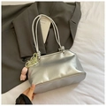 Borsa a spalla argento metallizzato con ciondolo tulipano perla e lacci annodati - Argento con ciondolo