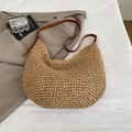 Sac hobo en paille tressée beige avec bandoulière réglable en similicuir marron - Marron