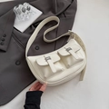 Sac croissant en cuir souple blanc crème avec poches multiples et large bandoulière - Blanc