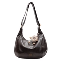 Bolso tote de cuero marrón oscuro en forma de media luna con dije de oveja de felpa - Sin colgante / Marrón
