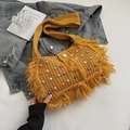 Bolso de punto amarillo mostaza hecho a mano con cuentas de colores y flecos - Amarillo