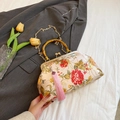 Florale Satin Handtasche mit Bambusgriff und goldener Kette in Beige und Weiß - Rosa