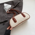 Retro-Bowling-Tasche aus Segeltuch in Cremeweiß mit braunen Lederdetails am Riemen - Braun