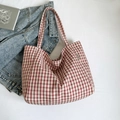 Bolso tote de lona a cuadros rojos y blancos con etiqueta en fondo blanco - Rojo