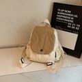 Mini-Rucksack aus Segeltuch in Beige und Khaki mit Klappe und Kordelzug-Seitentaschen - Khaki