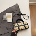 Chic beige and black Boston bag with bear print and adjustable long shoulder strap - No Pendant / Off White