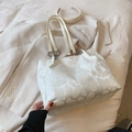 Creamy white tote bag with textured heart embroidery and slim straps in high-quality style - Off-white Without Pendant