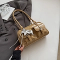 Retro caramel Boston tas met krokodillenreliëf metalen gespen en een zilveren sterhanger - Khaki (Met Hanger)
