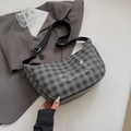 Sac à bandoulière demi-lune à carreaux gris et noir avec broderie et lanière cuir - Noir sans Pendentif