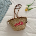 Borsa tote in paglia con ricamo Hello rosa e manici in pelle per le vacanze al mare - Rosso