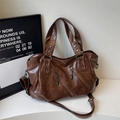 Retro-Reisetasche mit großem Fassungsvermögen in Dunkelbraun mit poliertem Kunstleder - Braun