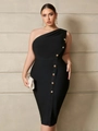 Detailaufnahme goldener Zierknöpfe an einem eleganten schwarzen Ein-Schulter-Kleid - 3XL / Schwarz