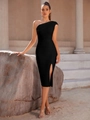 Elegant black one-shoulder midi bandage dress with slim fit and high slit detail - XS / Black