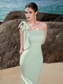 Elegante abito monospalla verde menta con dettaglio fiocco grande e vestibilità aderente - XS / Verde smeraldo