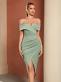 Robe cocktail chic épaules dénudées vert haricot avec ourlet tulipe et coupe ajustée - Blanc Vert