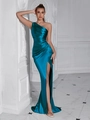 Robe longue en satin bleu paon à une épaule, taille plissée et fente latérale haute - Bleu sarcelle