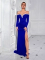 Elegante abito da sera in velluto blu scuro con bordo di perle e spacco laterale alto - XS / Blu