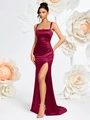 Robe longue élégante en satin bordeaux avec fente latérale et taille plissée - XS / Bordeaux