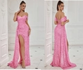 Elegantes rosa Pailletten-Abendkleid mit Schnürung am Rücken und hohem Schlitz - XS / Rosa