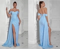 Elegantes hellblaues Pailletten-Maxikleid mit hohem Schlitz und Schnürung am Rücken - XS / Himmelblau