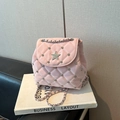 Rosa gesteppter Rucksack mit silbernem Stern, Strass und Metall-Kettenriemen - Rosa Ohne Anhänger