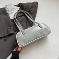 Sac baguette vert sauge minimaliste avec passepoil blanc et double fines bandoulières - Bleu (Sans Pendentif)