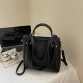 Elegante schwarze Handtasche mit großem Fassungsvermögen und verstellbarem Schultergurt-Design - Schwarz (Ohne Anhänger) / Schwarz