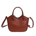 Sac à main chic en cuir tressé marron avec bandoulière réglable et détails en argent élégants - Brun Sans Pendentif