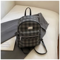 Sac à dos chic à carreaux gris avec poignées en cuir et détails métalliques argentés - Noir