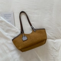 Borsa tote vintage in pelle scamosciata cammello con manici marroni e ciondolo - Marrone