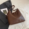 Retro dark brown large capacity single shoulder bucket bag in pebbled faux leather - Brown