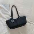 Minimalist black tote bag in matte suede and leather patchwork with adjustable straps - Black