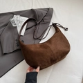 Bolso de hombro media luna de ante marrón retro con elegantes detalles de cordón - Marrón