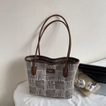 Grey woven tote bag with brown leather straps and spacious interior for daily commute - No Pendant / Brown