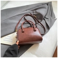 Sac à main carré marron en similicuir avec texture plissée et bandoulière réglable - Sans Pendentif / Marron