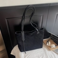 Grand sac fourre-tout noir matelassé avec motif à losanges élégant et doubles bandoulières - Noir