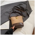Retro light brown contrast bucket bag with adjustable strap and gold buckle - Brown No Pendant