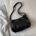 Minimalist black PU leather crossbody bag with vintage dumpling shape and zipper closure - Black without Pendant