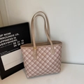 Grote roze-wit geruite draagtas met beige lederen handvaten en goudkleurige hardware - Zonder Hanger / Khaki