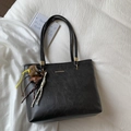 Minimalist black PU leather tote bag with a small bear pendant and golden metal trim - With Charm / Black