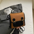 Kleiner Retro-Rucksack in Braun und Schwarz mit goldenen Schnallendetails - Braun