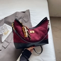 Chic quilted underarm bag in burgundy suede and black leather with beaded charm - Wine Red With Pendant