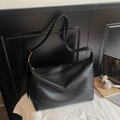Grande borsa hobo nera in pelle sintetica opaca con fibbia dorata raffinata - Nero