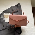 Elegant Korean style pink large capacity shoulder bag with metal lock buckle - Pink