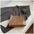 Retro brown faux leather tote bag with matte texture and embossed brand tag detail - Khaki (No Pendant)
