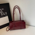 Sac baguette vintage bordeaux en similicuir brillant avec des bretelles nouées - Sans pendentif / Bordeaux