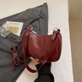 Retro burgundy underarm bag in polished vegan leather with adjustable shoulder straps - Minimalist Without Pendant / Burgundy